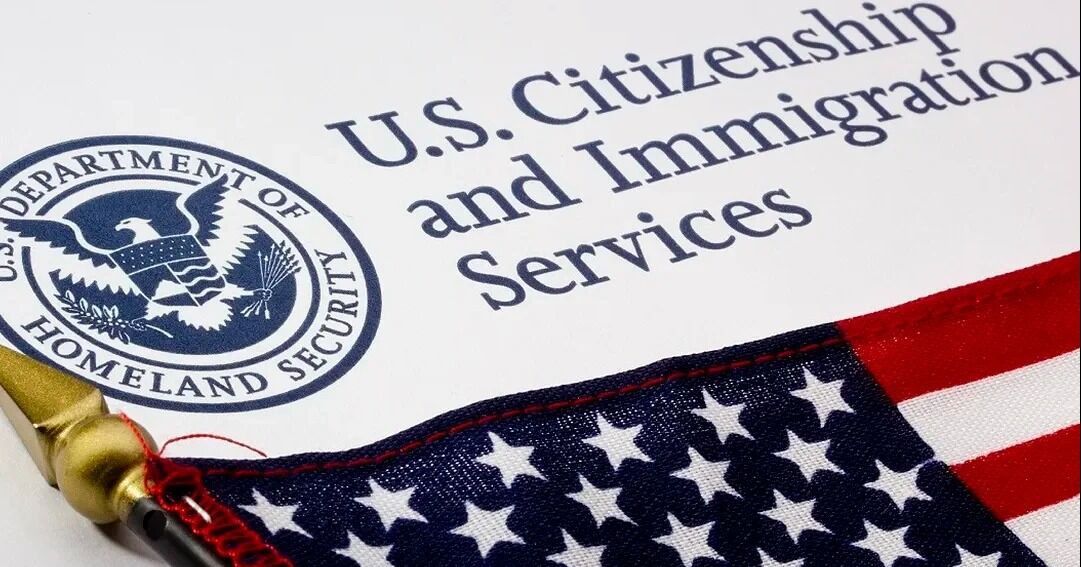 USCIS reactiva trámites migratorios para 39 países bajo revisión estricta