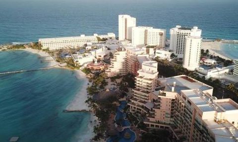 El COVID-19 golpea las economías del Caribe, basadas en el turismo