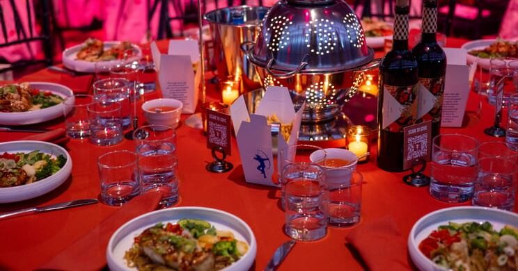 En la gala de Robin Hood de 2026, la cultura gastronómica neoyorquina fue la protagonista
