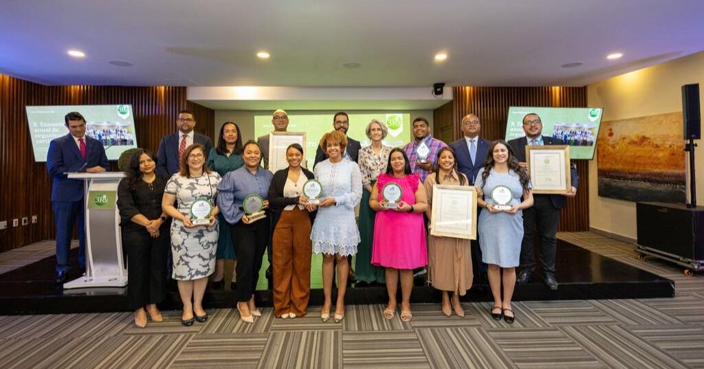 Reconocen a DP World en Republica Dominicana por su liderazgo en sostenibilidad y gestión ambiental en la comunidad