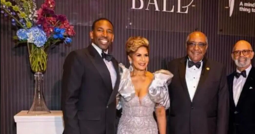 El baile de máscaras del alcalde de la UNCF Atlanta recauda millones para becas de HBCU en su 42.º año
