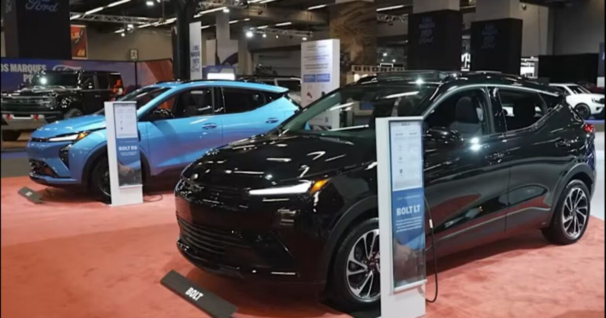 Acuerdo comercial entre Canadá y China abre la puerta a vehículos eléctricos más baratos, pero genera temores sobre empleos en el sector automotor