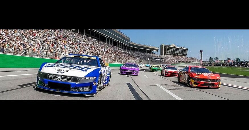 La acción de carreras de alta velocidad se combina con entretenimiento de clase mundial durante el fin de semana de Autotrader 400