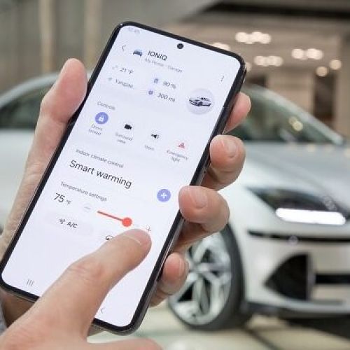 SAMSUNG SE ASOCIA CON HYUNDAI MOTOR GROUP PARA PRESENTAR UN ESTILO DE VIDA DEL FUTURO QUE UNE LOS HOGARES INTELIGENTES CON AUTOMÓVILES CONECTADOS