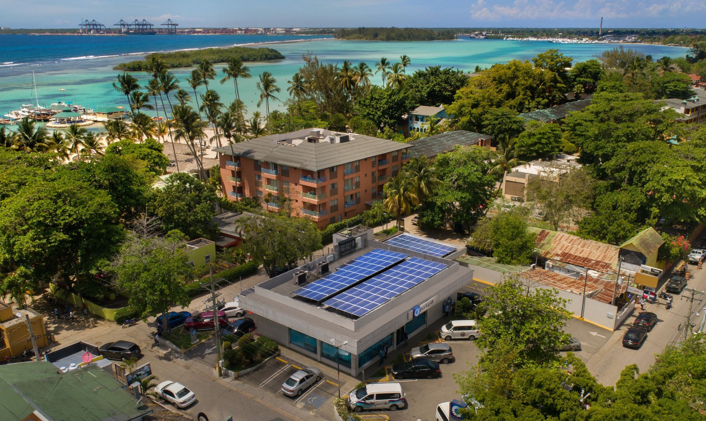 El Popular es la primera institución dominicana que más energía solar genera