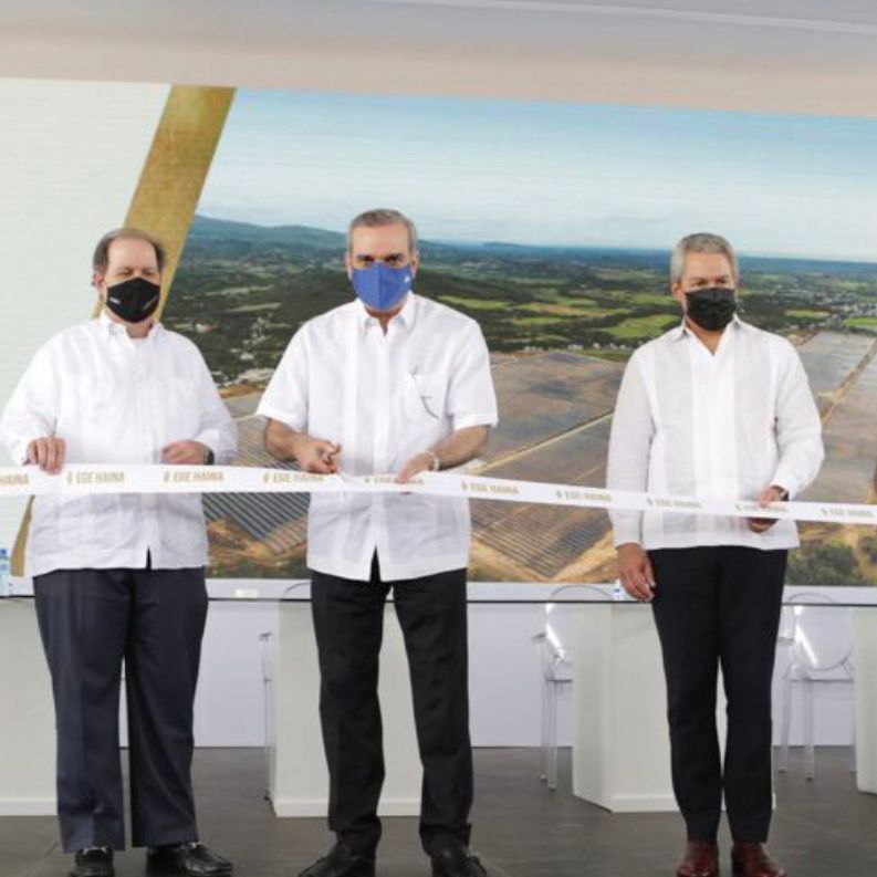 EGE HAINA inaugura Parque Solar Girasol en San Cristóbal