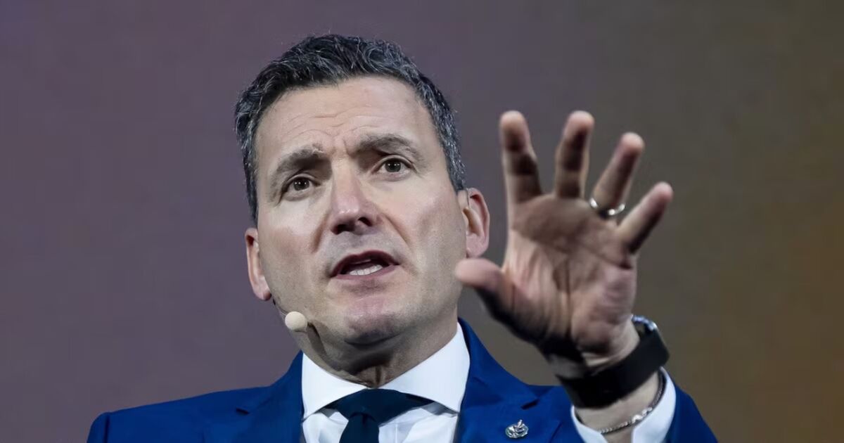 Ottawa invertirá millones en empresas de Waterloo mientras el Ministro Solomon respalda el aumento de la producción local