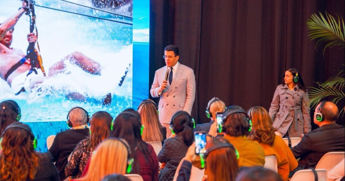 Ministro Collado lleva a México el Meet in Paradise ante más de 1,600 turoperadores y agentes de viajes.