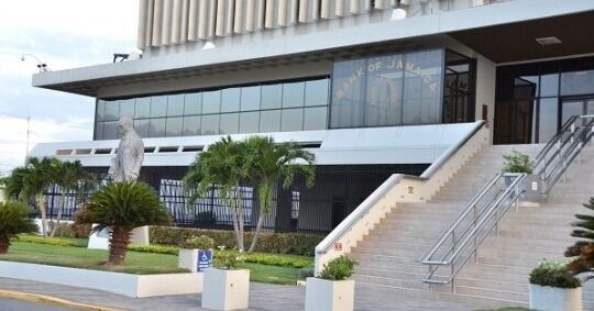 El Banco de Jamaica inyecta 40 millones de dólares en el mercado cambiario