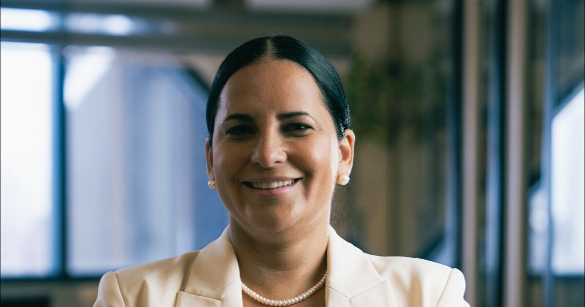 “Ser mujer en el mundo corporativo es desafiar expectativas y abrir camino a futura generaciones”