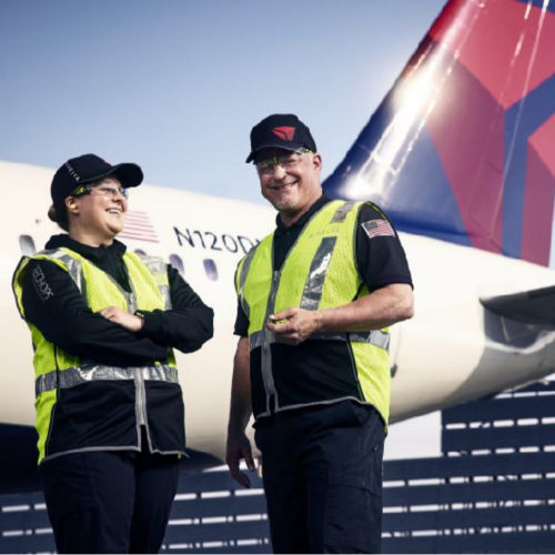 Delta vuelve a ser nombrada la mejor aerolínea de EE.UU. por el Wall Street Journal para 2023