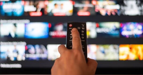 La TV chilena sigue más viva que nunca: 82% la consumió  el último mes