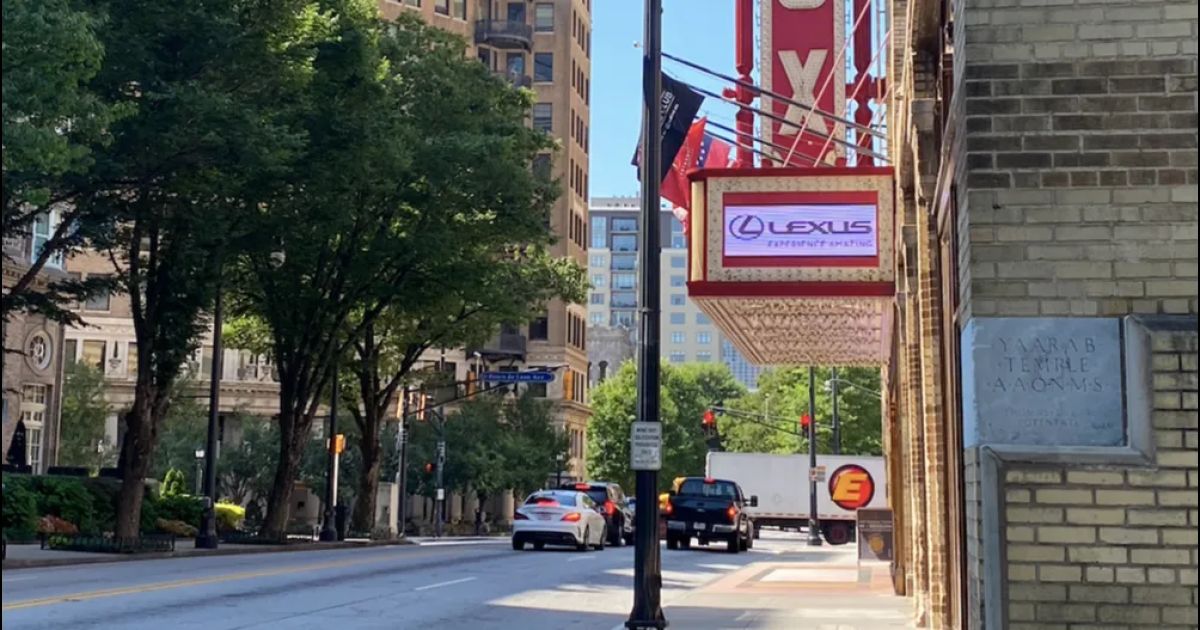 Midtown Alliance tiene como objetivo crear una Peachtree Street más amigable para las personas