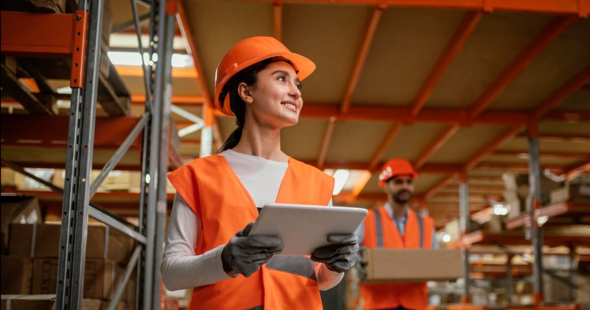 Más de 3 mil empleos temporales marcarán el pulso laboral del verano 2026