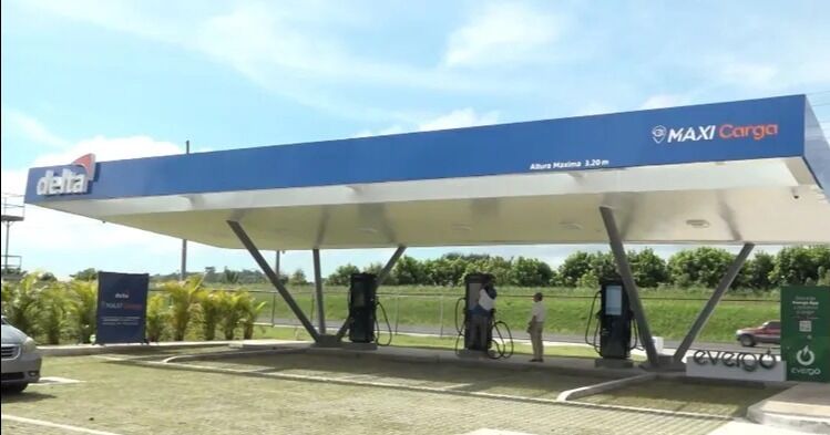 Primera electrolinera de Panamá fue inaugurada por Petróleos Delta