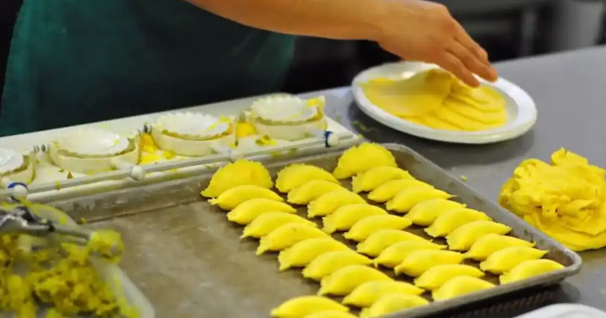 Bronx CookSpace Del Bronx a los negocios: Organización sin fines de lucro impulsa startups de alimentos del Caribe