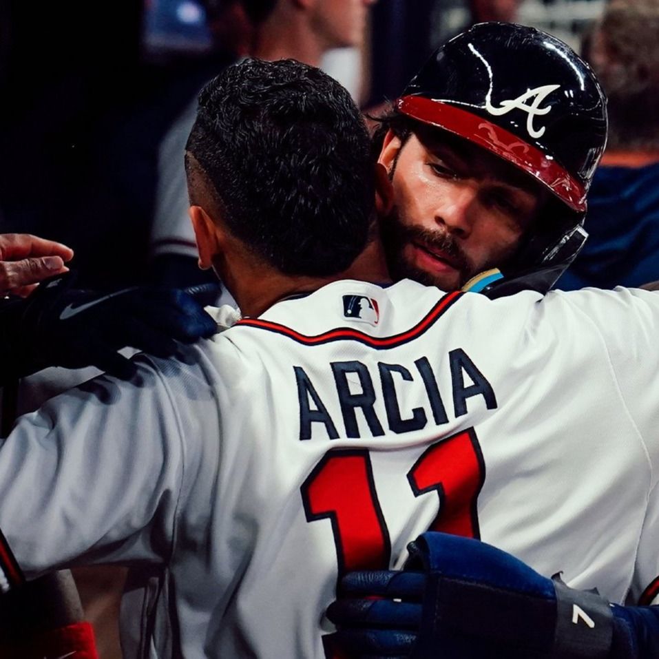 Los Bravos empatan la serie ante los Phillies