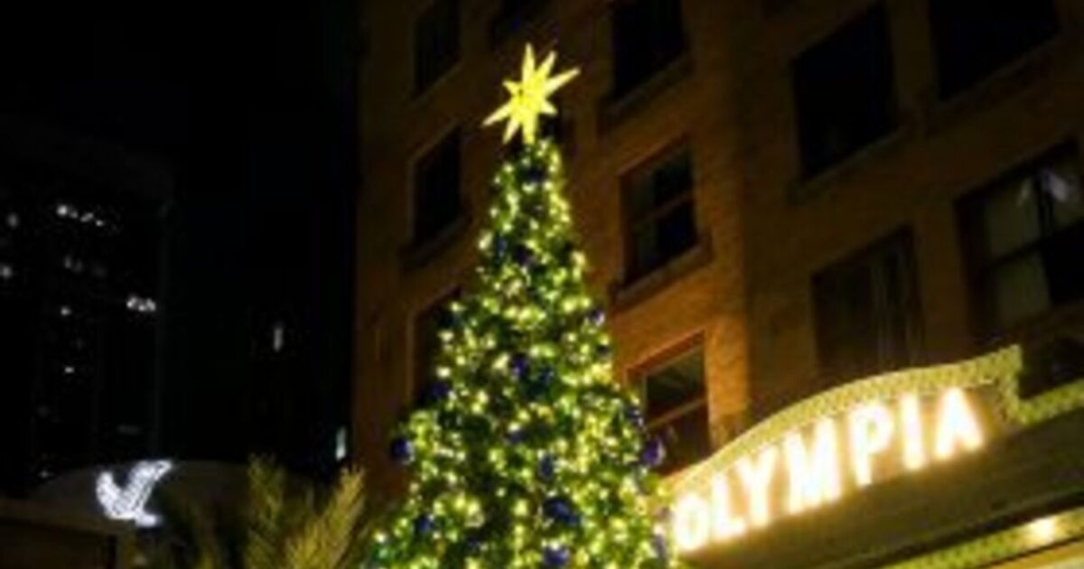 El centro de Miami celebra la temporada con la celebración anual de iluminación navideña en la calle Flagler
