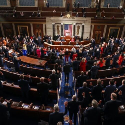 Cámara de Representantes aprueba controversial plan fiscal de Trump