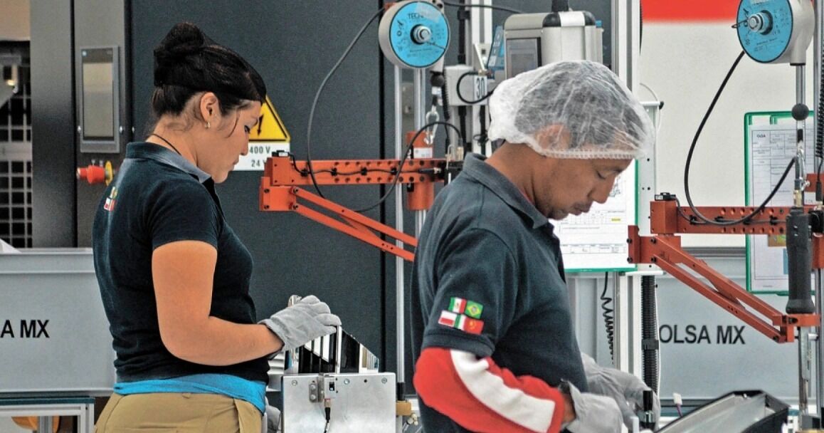 Empleo formal suma 217,491 puestos en octubre gracias a registro de trabajadores de plataformas