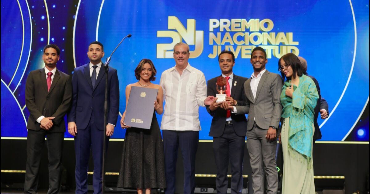 Jóvenes que inspiran: Premian al Grupo Apolo 27 del Intec, referente de innovación, talento y futuro STEAM