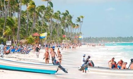 Experto asegura COVID-19 no debilita ventajas del sector turismo dominicano