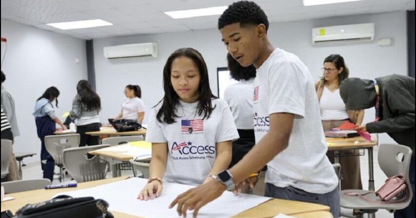 Embajada de EE.UU. en Panamá brinda oportunidades a 126 jóvenes con su programa 'English Access 2026-2027'