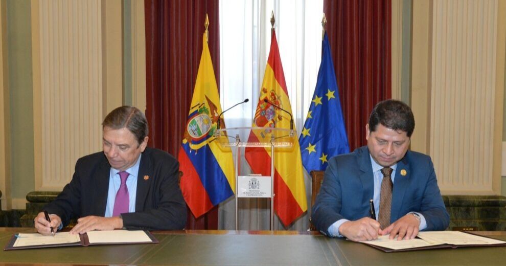 España y Ecuador firman acuerdo de cooperación que impulsa la innovación, la sostenibilidad y la agricultura familiar
