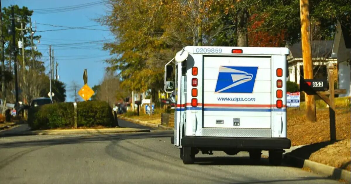 Los estadounidenses pagarán más por Shein y Temu porque el Servicio Postal suspende los envíos a China