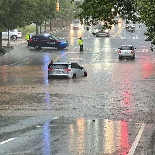 Tormentas severas e inundaciones causan daños en metro Atlanta y el norte de Georgia