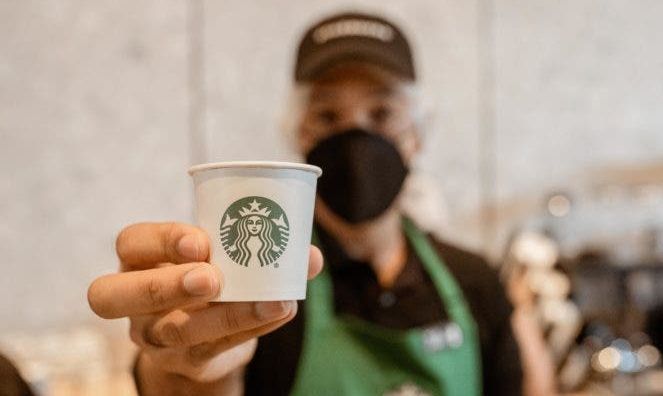 Esto hizo Starbucks en RD antes de abrir su primera tienda en el país