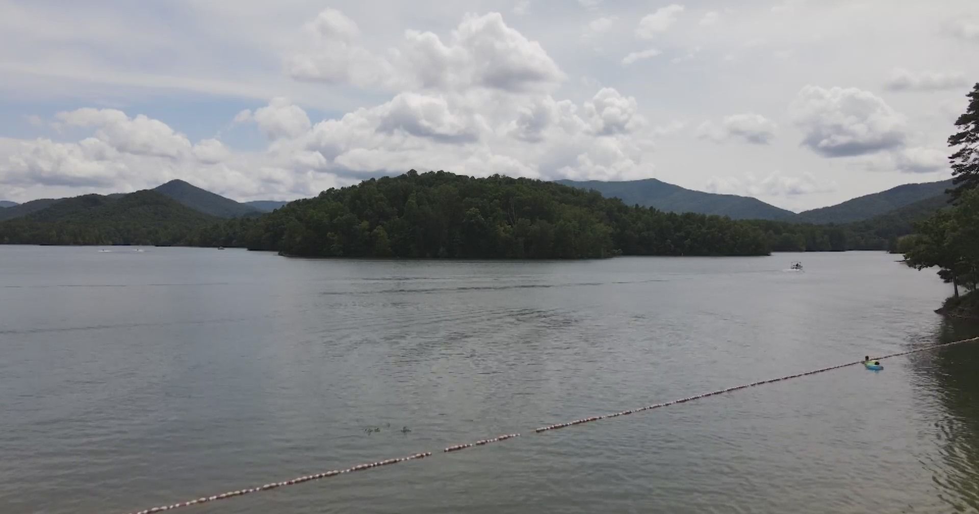 Conoce el lago Chatuge, considerado uno de los mejores de Georgia