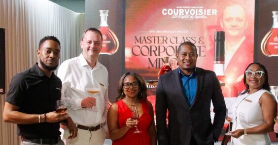 La clase magistral de Courvoisier y el encuentro corporativo elevan el ánimo en Kingston