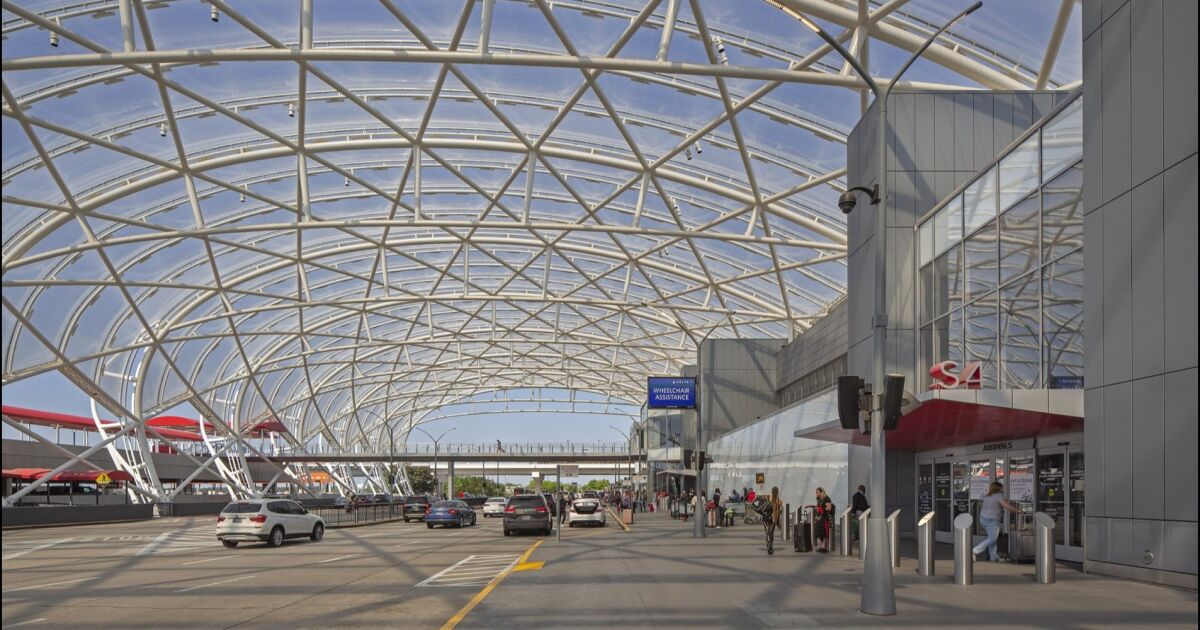 Hartsfield-Jackson firma acuerdo de Aeropuerto Hermano con Comisión Aeroportuaria de la República de El Salvador