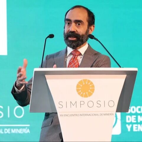 XVI SIMPOSIO: El oro no solo es un activo de refugio, se trata de un mineral estratégico, según Juan Carlos Artigas