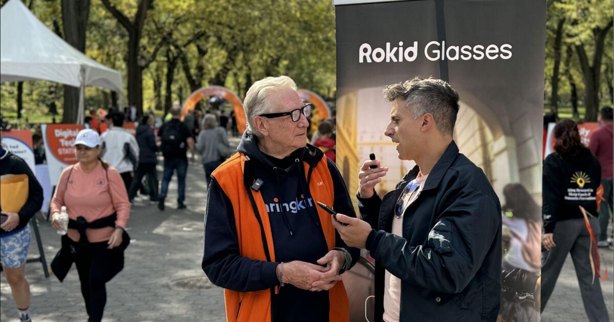 Rokid se asocia con CaringKind para explorar la accesibilidad a través de gafas con inteligencia artificial en la 37.ª Caminata Anual contra el Alzheimer de Nueva York