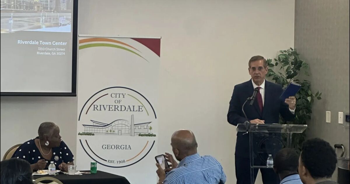 Hablando del éxito de las pequeñas empresas en el Southside: Raffensperger habla con dueños de negocios en el condado de Clayton