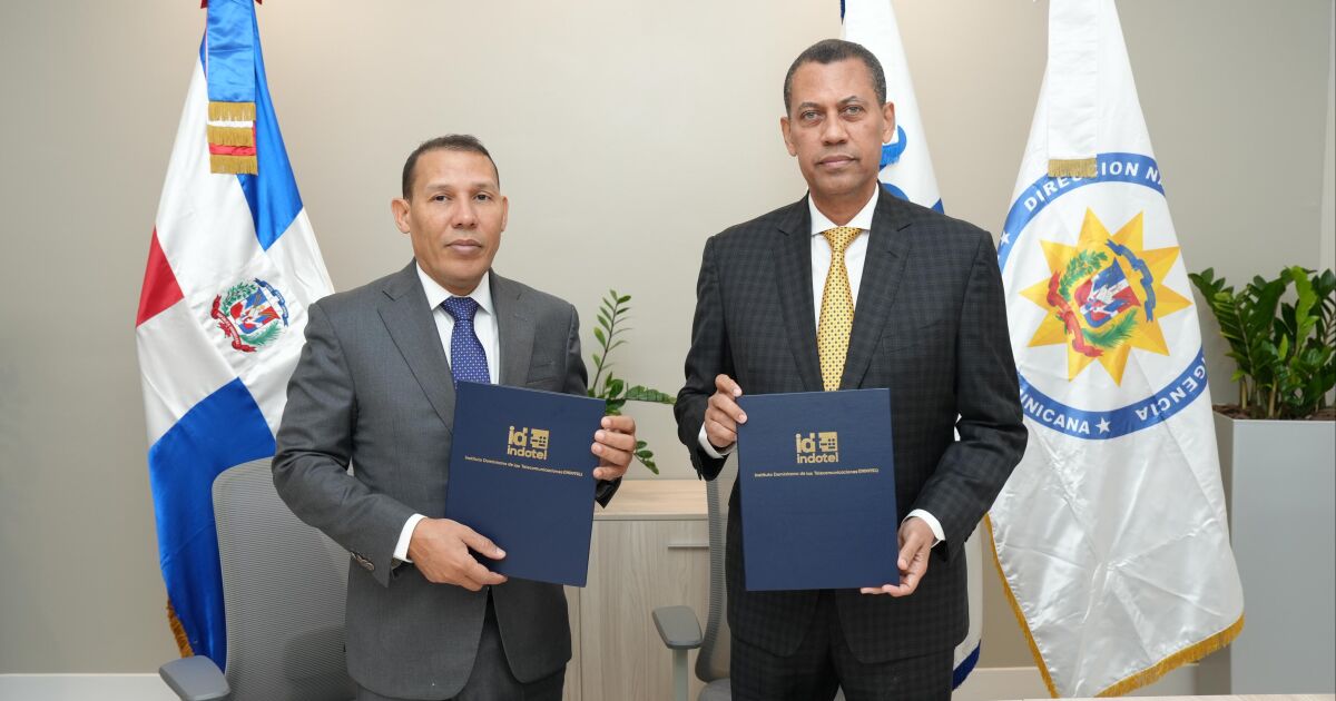 Indotel firma acuerdo con la DNI para fortalecer la ciberseguridad del país