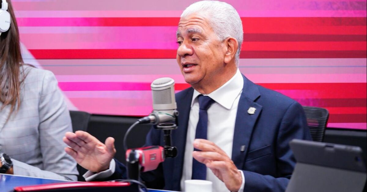 Presidente del Senado apoya fusión MINERD–MESCYT para eficientizar recursos