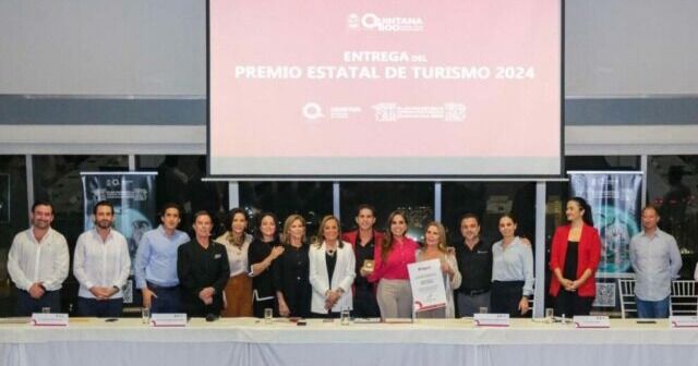 QRoo: Lezama entrega premio póstumo a dos grandes del turismo