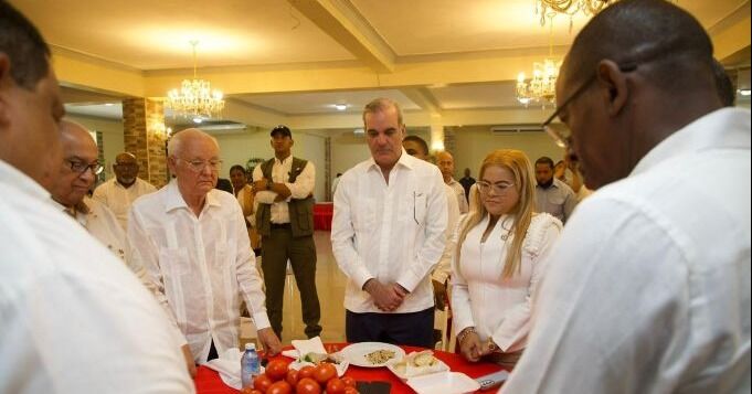 Azua alista Festival del Tomate con apoyo gubernamental