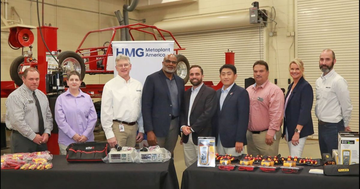 OTC recibe una donación de equipos para el desarrollo de vehículos eléctricos de HMGMA