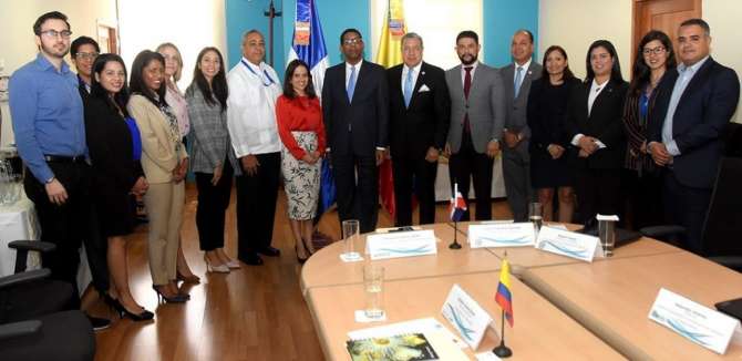 República Dominicana y Colombia evalúan programa de proyectos bilaterales