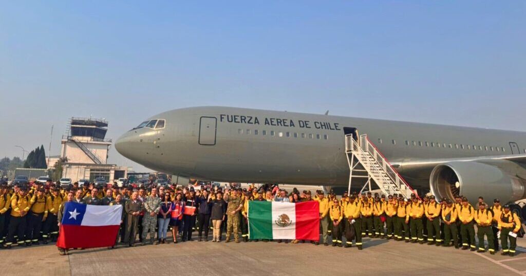 Chile recibe el apoyo de brigadas de México para el combate de incendios forestales