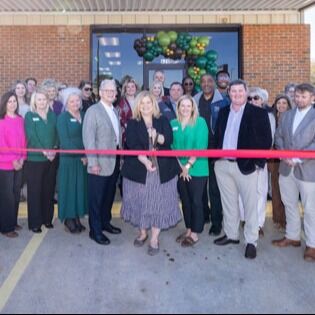Planters & Citizens Bank celebra la gran inauguración de la sucursal de Sylvester
