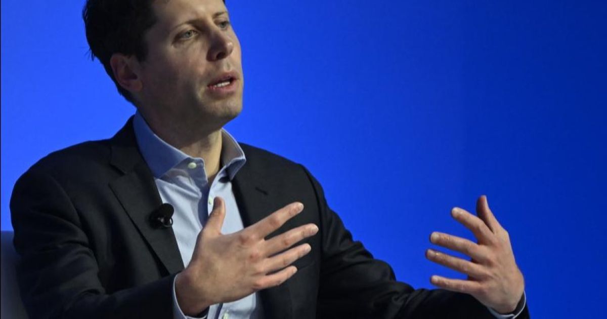 Microsoft contrata a exdirector y cofundador de OpenAI, Sam Altman