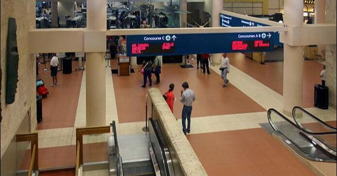 El aeropuerto de Palm Beach pasará a llamarse Aeropuerto Internacional Donald J. Trump