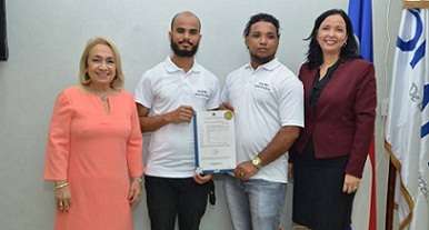 Talento Dominicano: ONAPI otorga patente por dispositivo que evita robo de vehículos