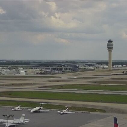 Denver Air Connection lanza su vuelo inaugural de Greenville a Atlanta