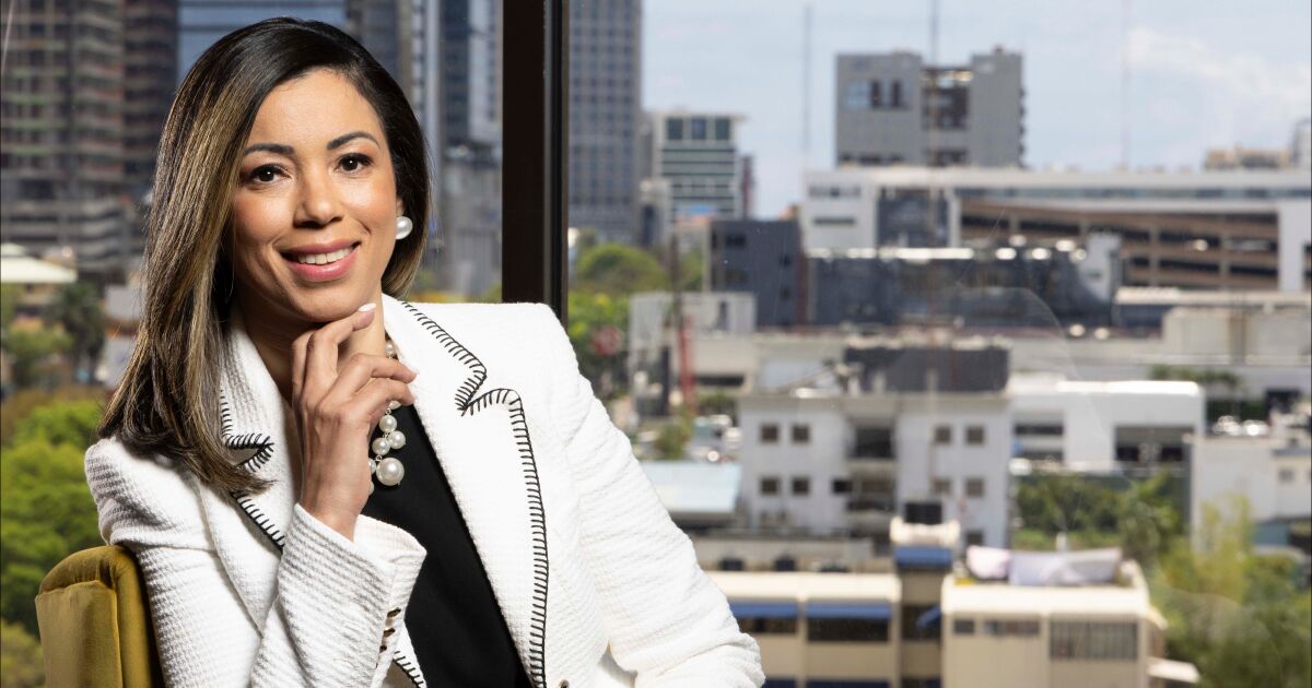 Veruschka Santana - Gerente Senior de Marketing